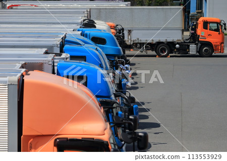 Lined up truck image 113553929