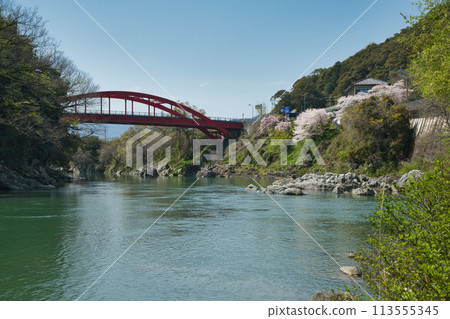 Eizanji Bridge [Gojo City, Nara Prefecture] 113555345