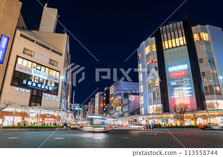 Shijo Kawara-cho, Kyoto night 113558744