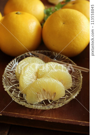 Eating Tosa Buntan (2) 113558845