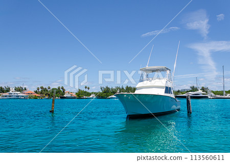 Hatteras yacht in mexican caribbean 113560611