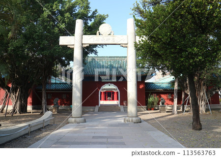 Taiwan, gate of Yanping County King Shrine 113563763