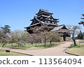 松江城：櫻花季已過，不見人影。 113564094
