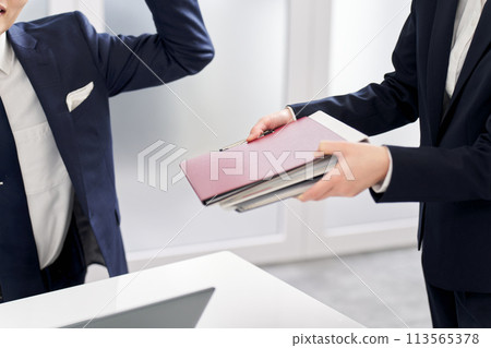 一個能跟上工作量的商人 113565378