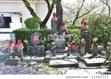 覺王山日大寺院內的地藏像 113567177