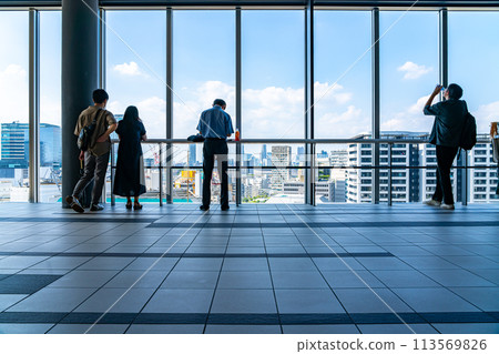 [Tokyo] The stylish Shibuya Hikarie sky lobby 113569826