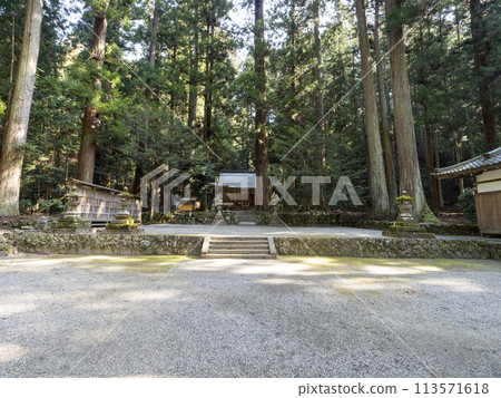 The worship hall of Muro Ryuketsu Shrine The worship hall of Muro Ryuketsu Shrine 113571618