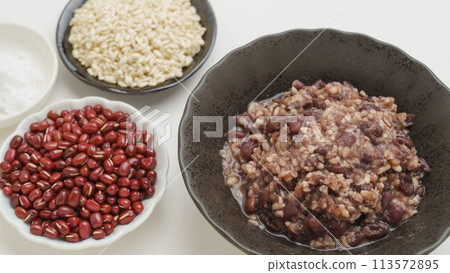 Fermented red bean paste made without sugar | Ingredients: red beans, rice malt, and salt 113572895