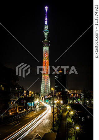 夜晚的天空樹 夜晚的天空樹 113574923