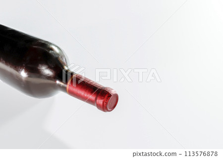 Bottle of wine 113576878