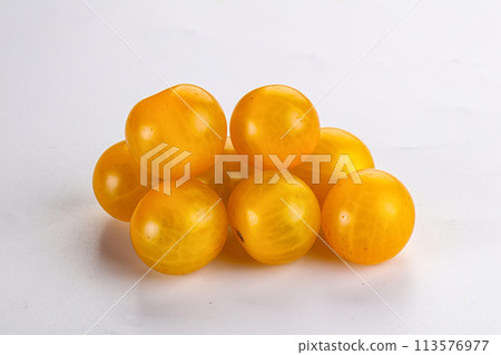Ripe tasty yellow cherry tomato Ripe tasty yellow cherry tomato 113576977