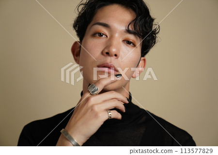 Men's beauty image for young men 113577829