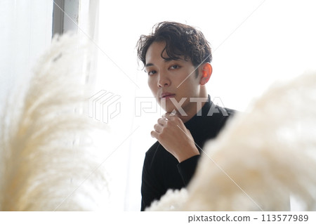 年輕男人的美麗形象 113577989