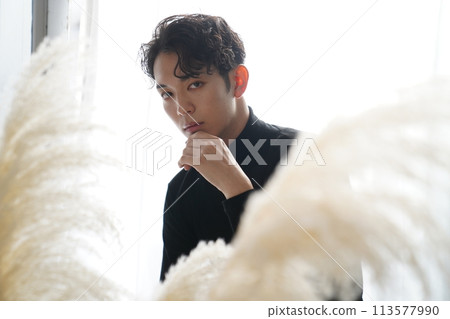 年輕男人的美麗形象 113577990