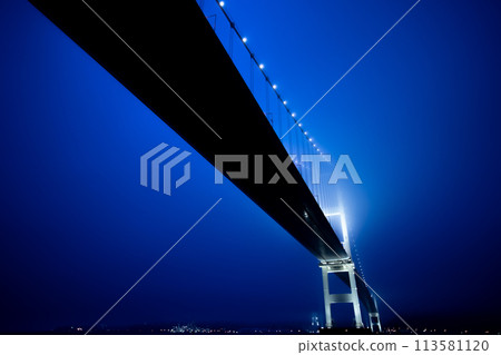 The misty Shiratori Bridge 113581120