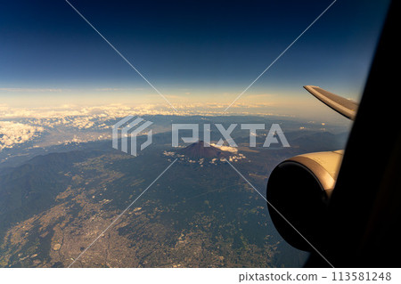 富士山早晨中午明亮航空發動機航拍夏季陰雲山峰火山世界文化遺產鳥瞰 113581248