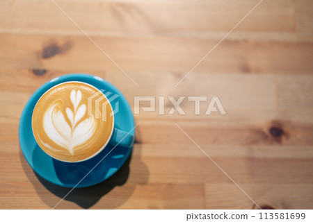 Latte art cafe thumbnail image Latte art cafe thumbnail image 113581699