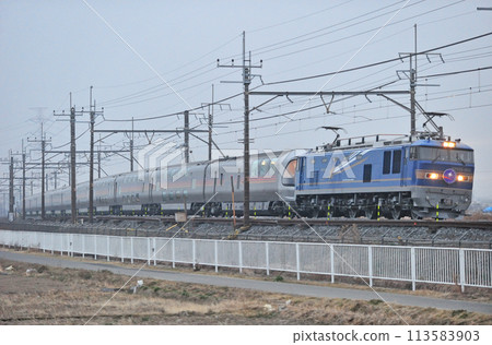 Tohoku Main Line Higashiwashimiya-Kurihashi JR East EF510-503 (Tabata) + E26 series (Oku) Cassiopeia Tohoku Main Line Higashiwashimiya-Kurihashi JR East EF510-503 (Tabata) + E26 series (Oku) Cassiopeia 113583903