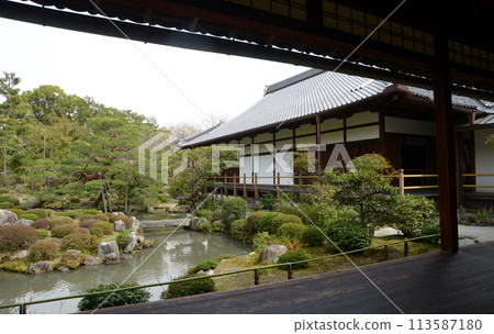 Toji-in Temple, View of the Hojo from the Shoin, Kita-ku, Kyoto City 113587180