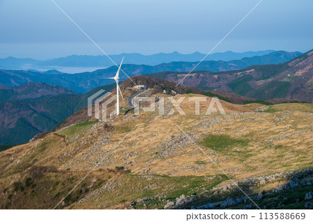 橫跨日本高知縣和愛媛縣的四國喀斯特美景 橫跨日本高知縣和愛媛縣的四國喀斯特美景 113588669