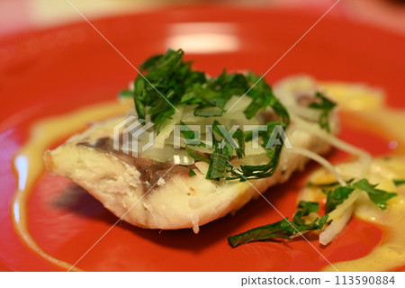 美味的蒸烤天然黑鯛魚 113590884