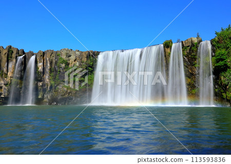 Harajiri Falls in early summer (Bungo-Ono City) 113593836