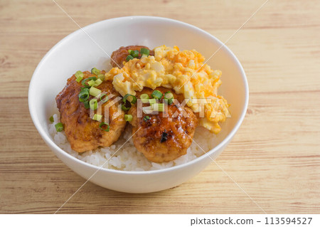 雞肉丸碗 雞肉丸碗 113594527