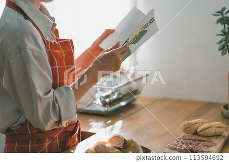 主婦 家庭主婦 書籍 113594692