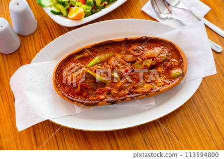 Turkish Kofte with vegetables Turkish Kofte with vegetables 113594800