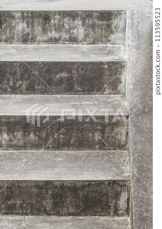 Various passageways and staircases in the city 113595523