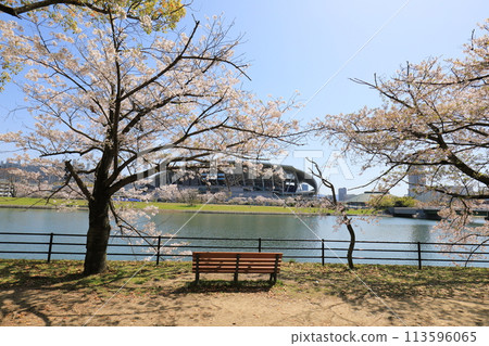 Edion Peace Wing Hiroshima Edion Peace Wing Hiroshima 113596065