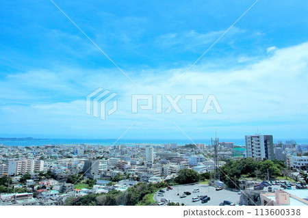 [沖繩]從展望台看到的沖繩市街景 113600338