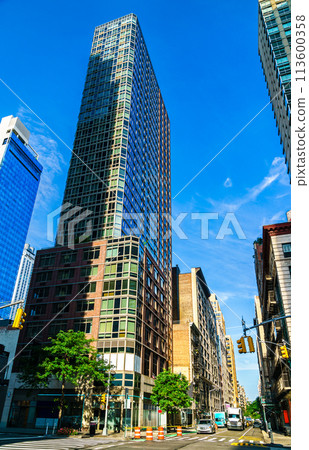 Architecture of Midtown Manhattan in New York City, United States 113600358