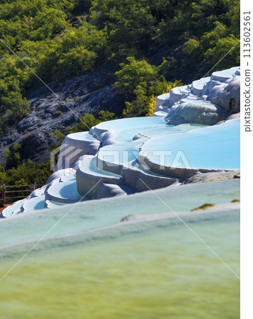 China's Yunnan-Haisui Limestone Shelf / Baishuitai, Yunnan, China China's Yunnan-Haisui Limestone Shelf / Baishuitai, Yunnan, China 113602561