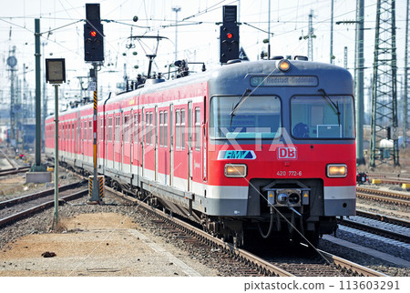 German Railways DB Frankfurt Central Station 420-772-6 113603291