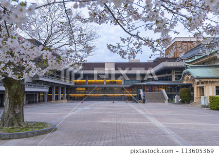 京都羅姆劇院(京都會館)的清晨 京都羅姆劇院(京都會館)的清晨 113605369