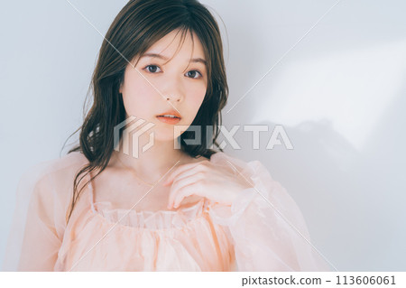 Beauty image of young women Beauty image of young women 113606061