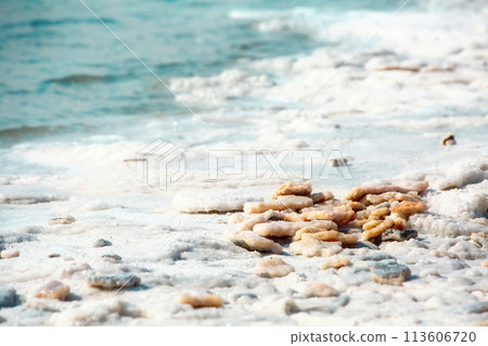 Close up Dead Sea salt mineral formations, Jordan Close up Dead Sea salt mineral formations, Jordan 113606720