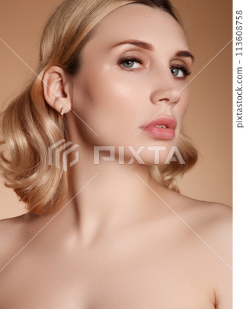Young beauty woman curly long hair with makeup 113608758