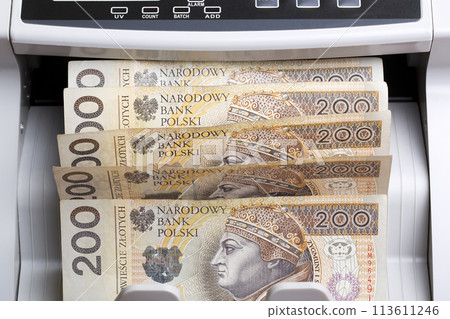 Polish money in a counting machine 113611246