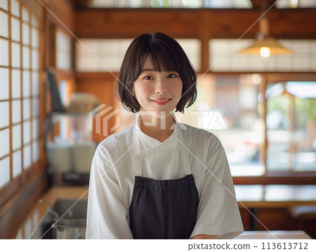 咖啡廳員工 113613712