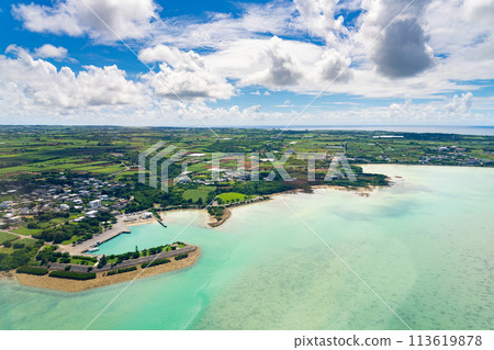 Okinawa Prefecture Miyakojima City Resort Island Heaven Summer Vacation Airplane Aerial Photography Miyako Airport Morning Clouds Yonaha Bay Kawamitsu Fishing Port Okinawa Prefecture Miyakojima City Resort Island Heaven Summer Vacation Airplane Aerial Photography Miyako Airport Morning Clouds Yonaha Bay Kawamitsu Fishing Port 113619878