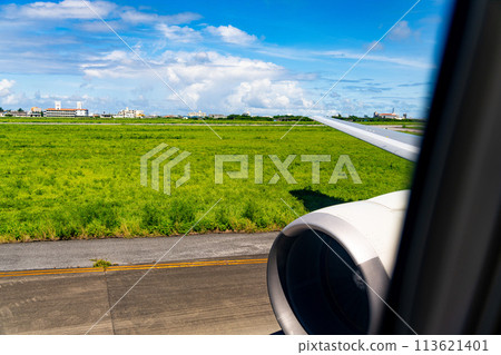 Okinawa Prefecture Miyakojima City Resort Island Heaven Summer Vacation Airplane Aerial Photography Miyako Airport Morning Clouds Terminal Runway 113621401