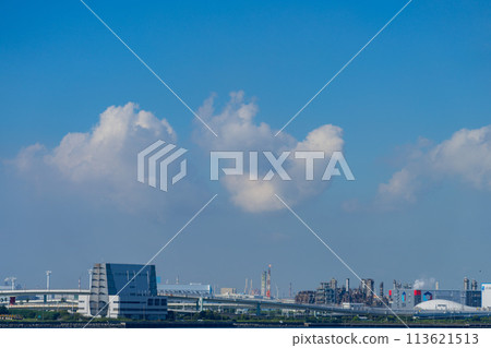 機場飛機 羽田機場 引擎早晨明亮的控制塔航站樓 D 跑道 機場飛機 羽田機場 引擎早晨明亮的控制塔航站樓 D 跑道 113621513