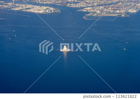 Airport, airplane, Haneda Airport, engine, morning, bright, control tower, terminal, runway D 113621822