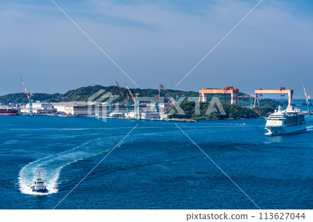 Cruise ship arriving at Nagasaki Port from Megami Ohashi Bridge [Nagasaki City] 113627044