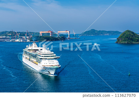 Cruise ship arriving at Nagasaki Port from Megami Ohashi Bridge [Nagasaki City] 113627070