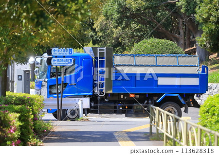 Dump truck image 113628318