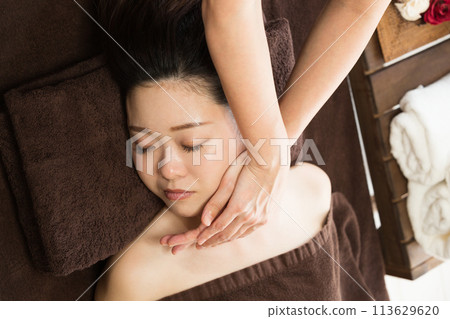 Facial Beauty 113629620