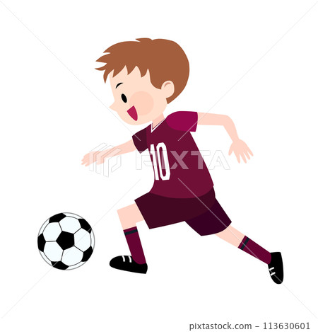 一個穿著紅紫色制服踢足球的男孩的插圖 113630601